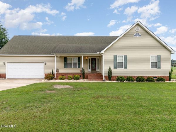 260 Naylor School Road, Roseboro, NC 28382