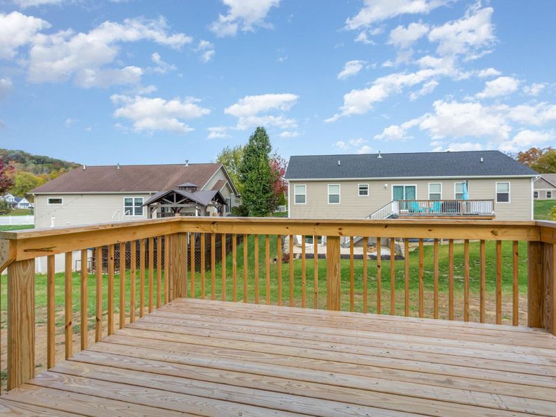 32366 Lilac Lane, Logan, OH 43138 Photo 4