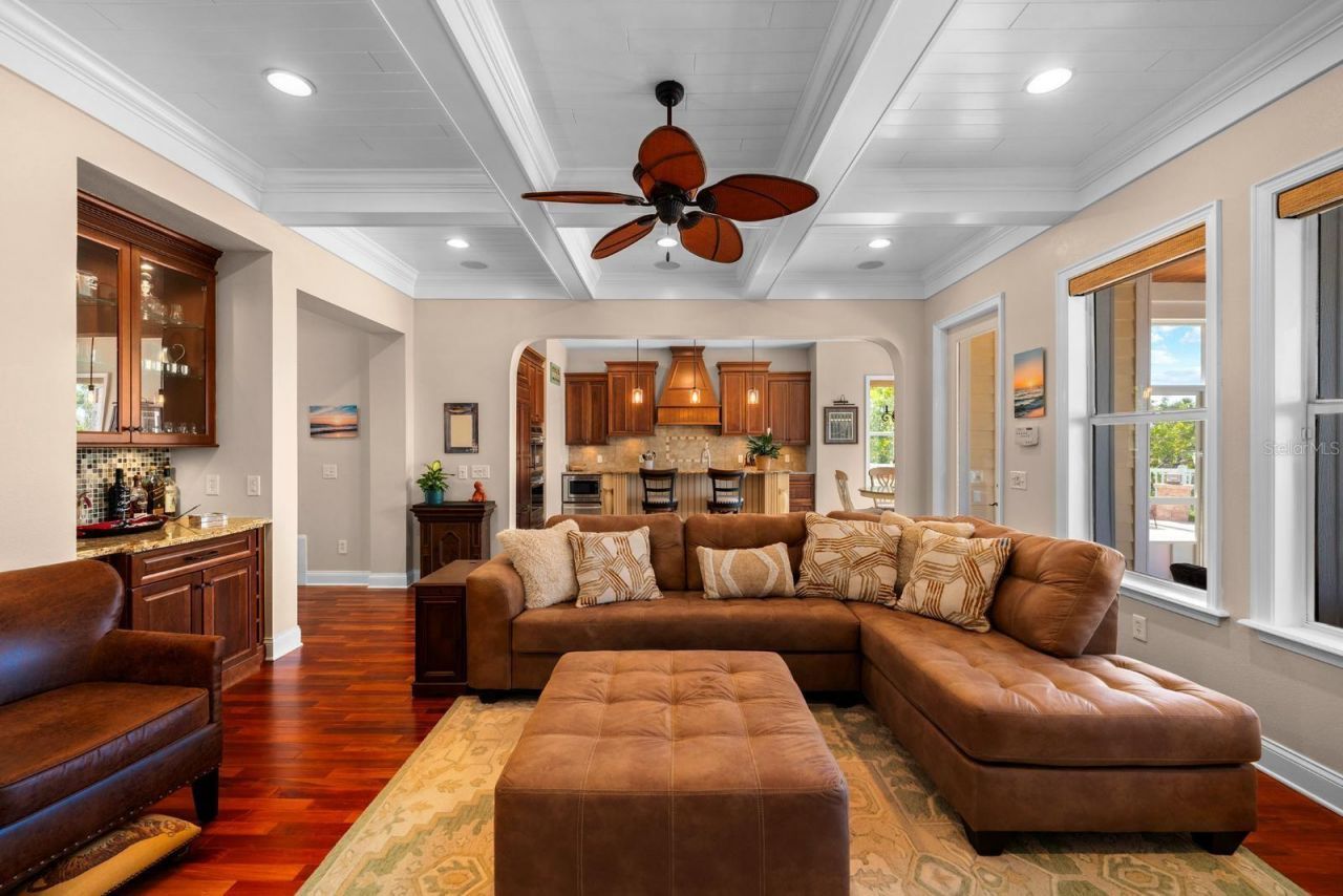 703 Islebay Drive, Apollo Beach, FL 33572 Photo