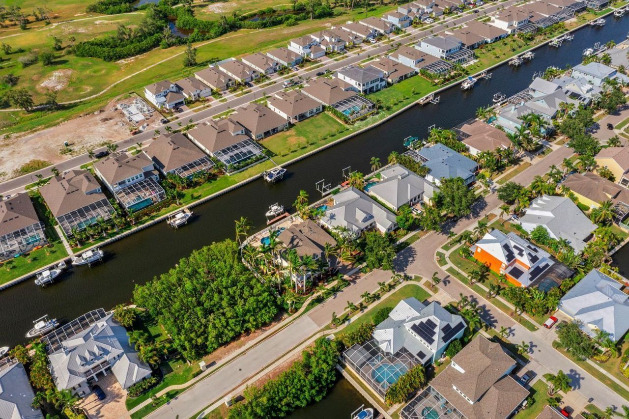 703 Islebay Drive, Apollo Beach, FL 33572 Photo