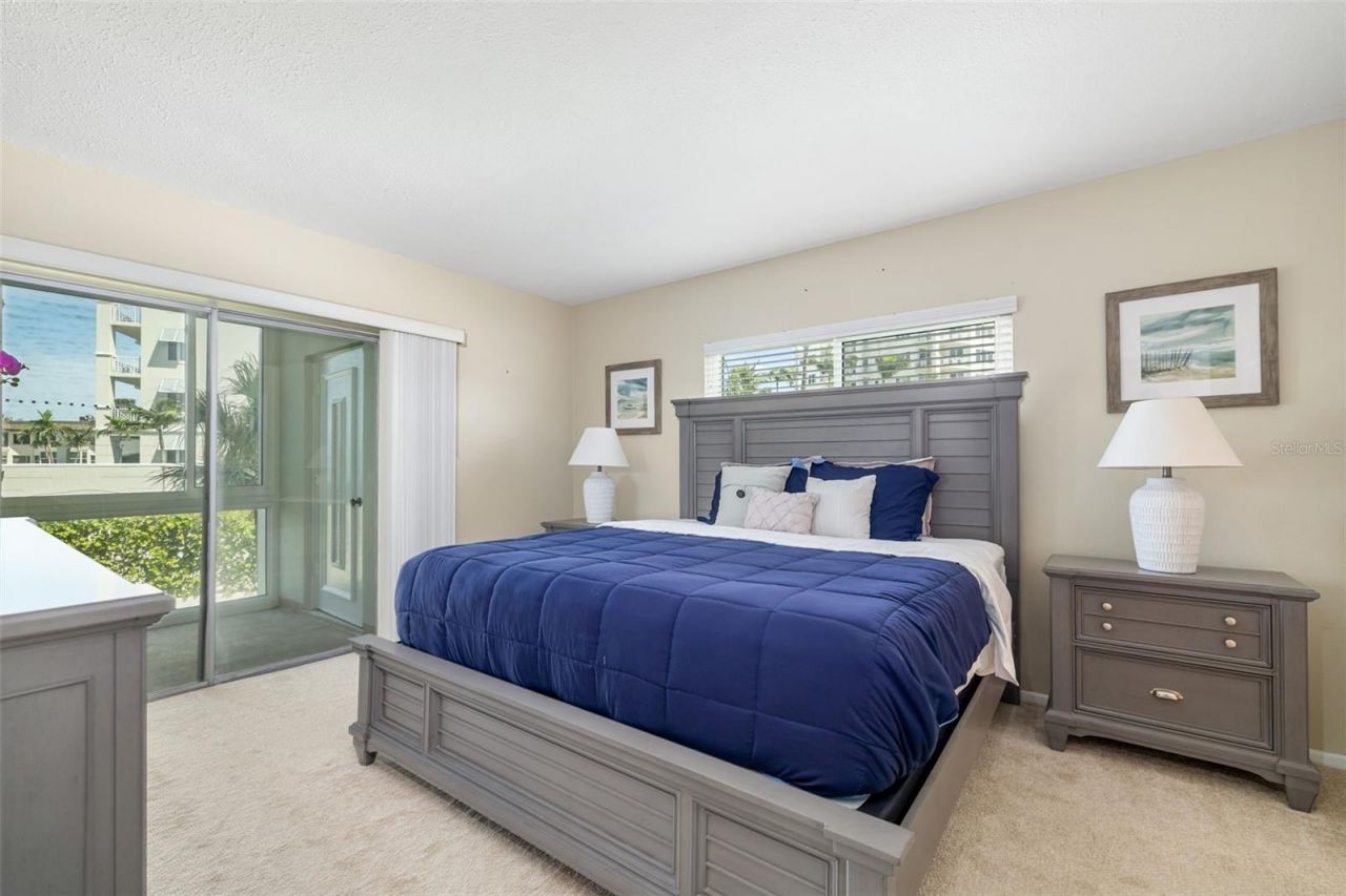 2110 Benjamin Franklin Drive, Unit 301, Sarasota, FL 34236 Photo