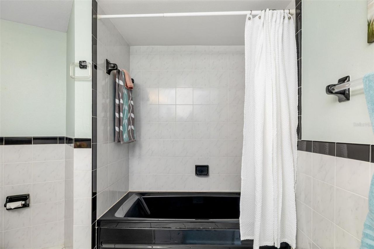 2110 Benjamin Franklin Drive, Unit 301, Sarasota, FL 34236 Photo