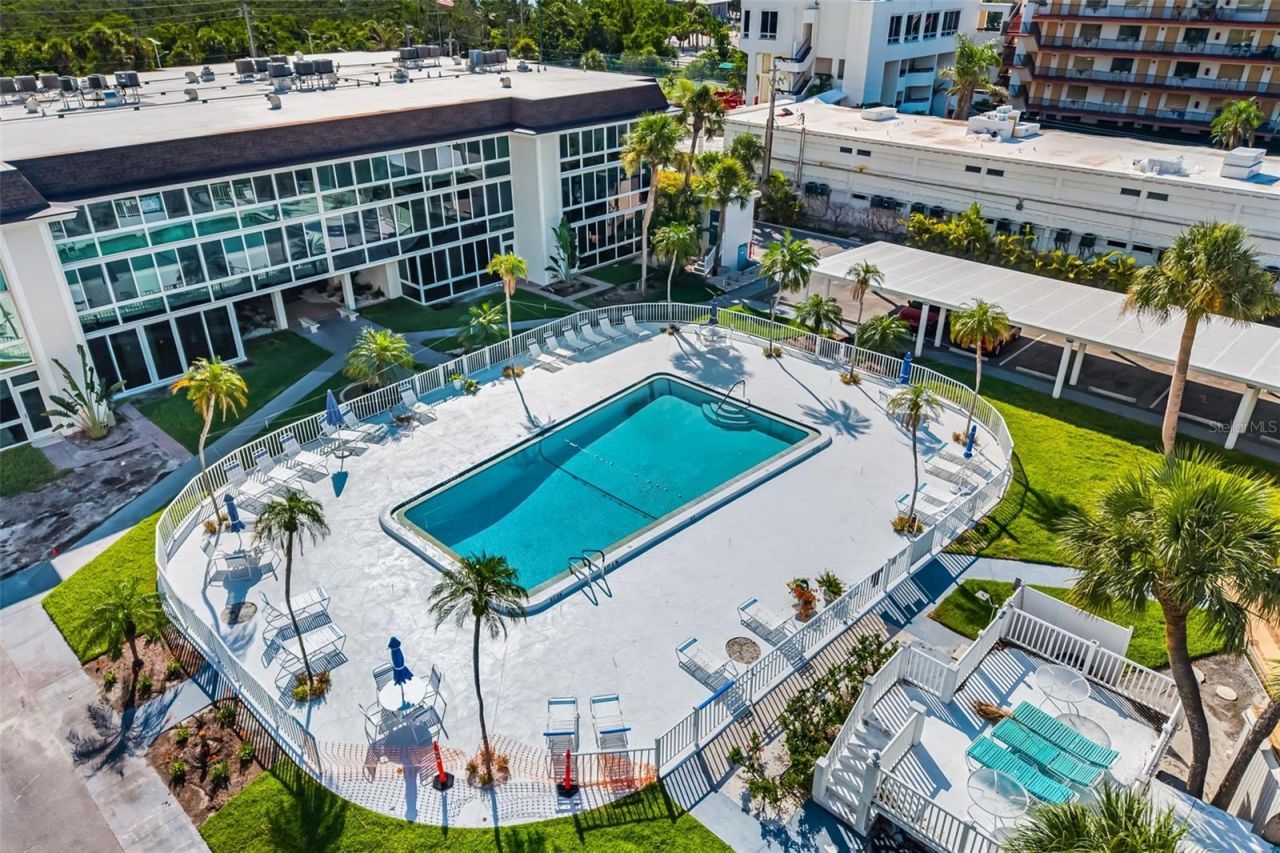 2110 Benjamin Franklin Drive, Unit 301, Sarasota, FL 34236 Photo