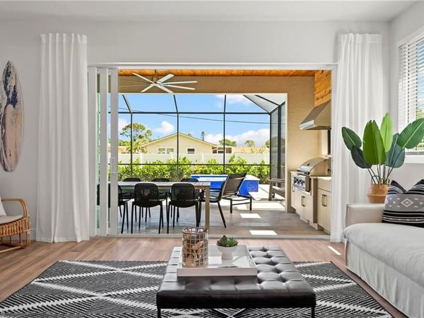 819 91st AVE N, NAPLES, FL 34108