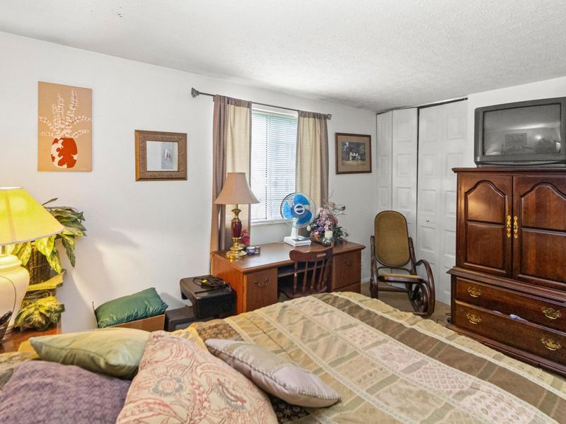 5500 Saddlebrook Drive, Columbus, OH 43221 Photo 14