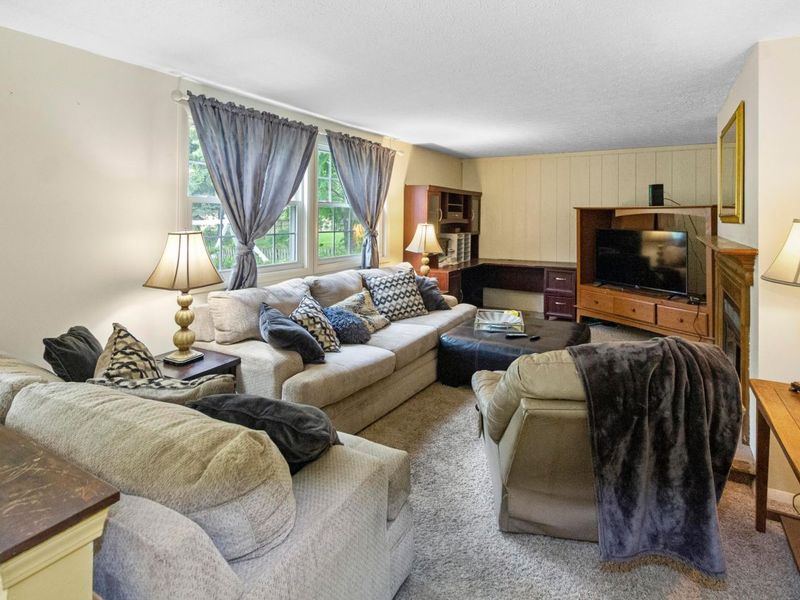 5500 Saddlebrook Drive, Columbus, OH 43221 Photo 5