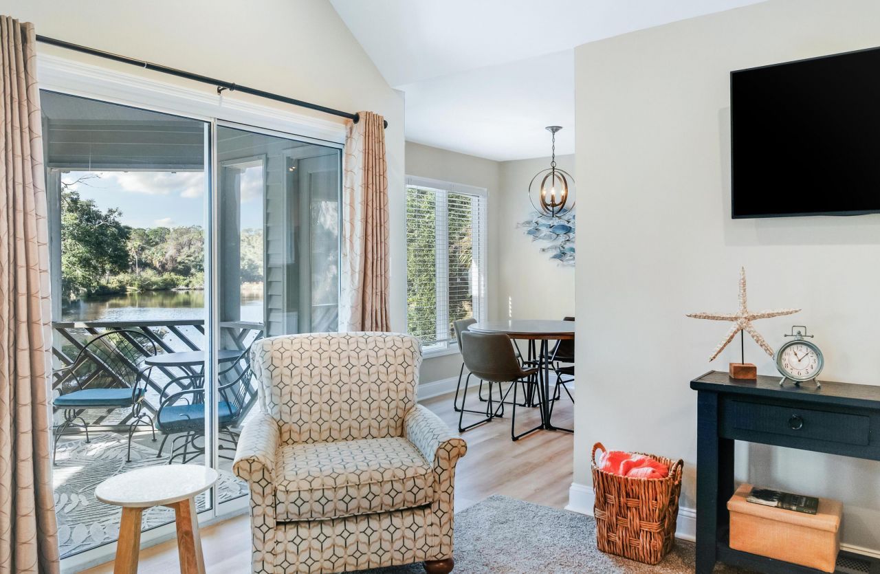 5524 Green Dolphin Way Photo 11