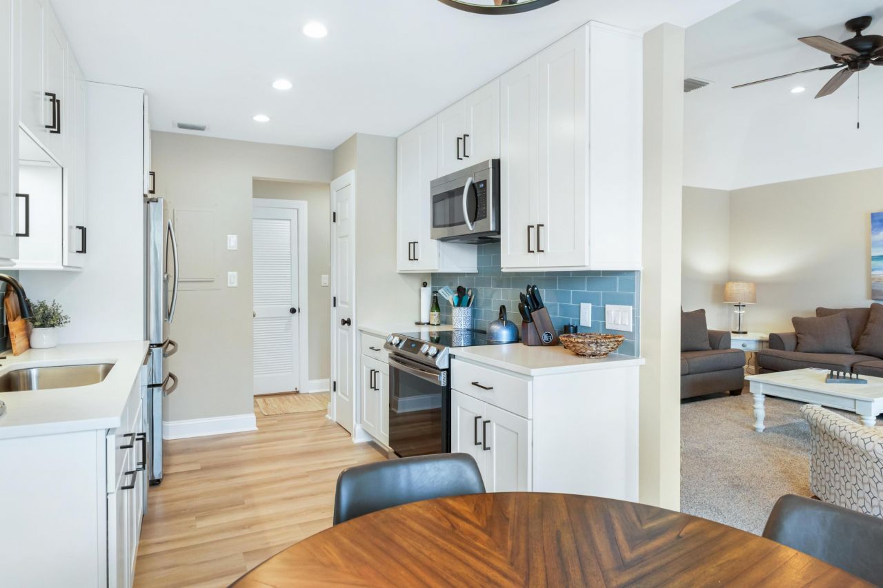 5524 Green Dolphin Way Photo 7