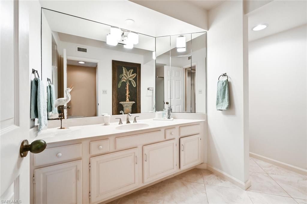 4551 Gulf Shore Blvd N, Unit 1001, Naples, FL 34103 Photo