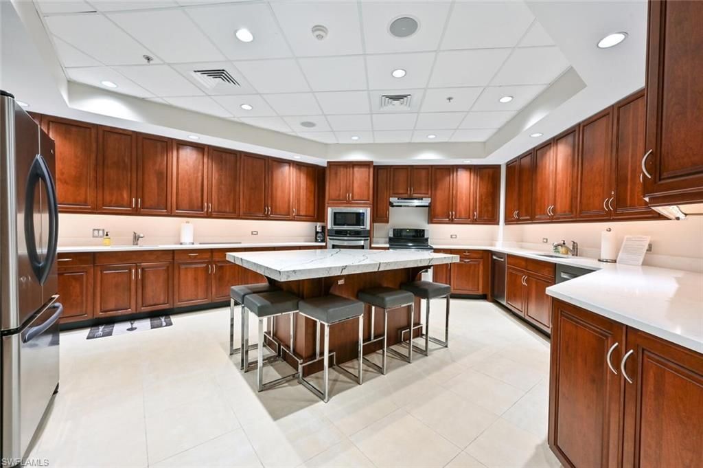 4551 Gulf Shore Blvd N, Unit 1001, Naples, FL 34103 Photo