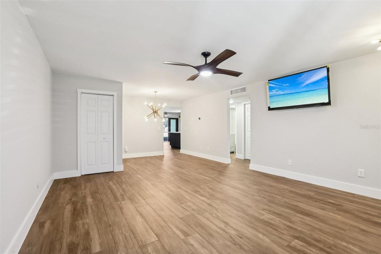 5085 1st Street Ne, Unit 143, Saint Petersburg, FL 33703 Photo