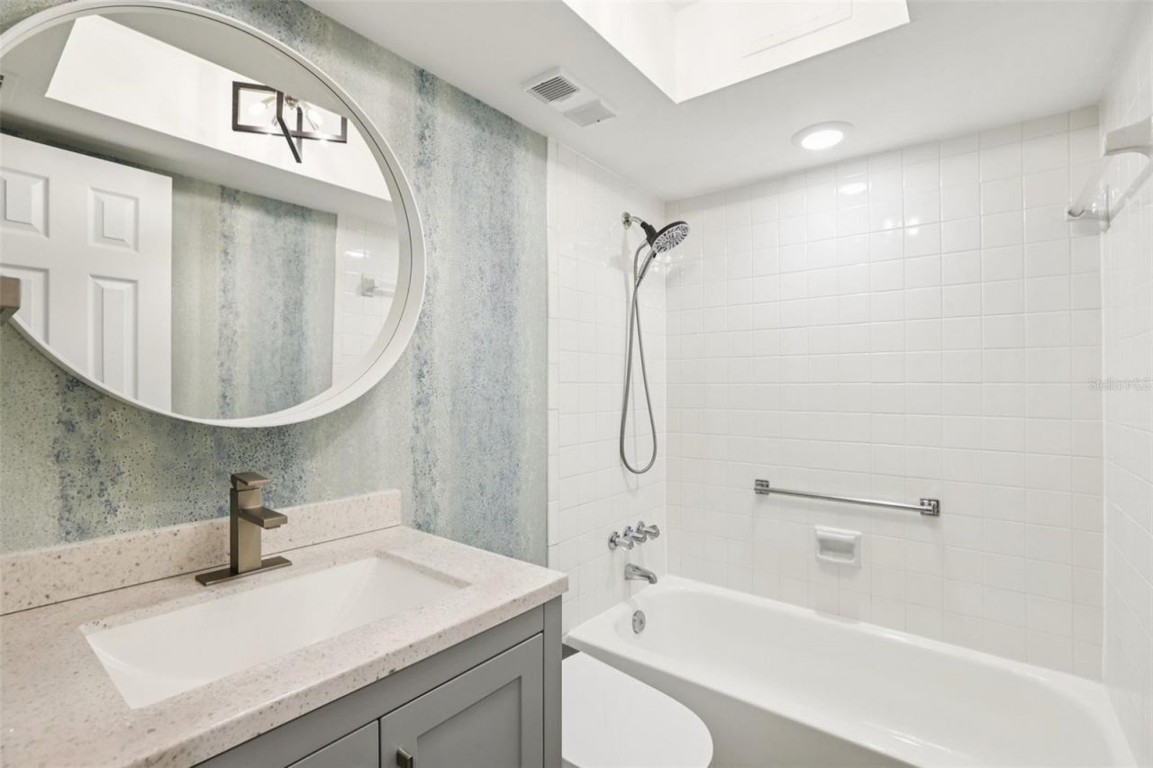 5085 1st Street Ne, Unit 143, Saint Petersburg, FL 33703 Photo