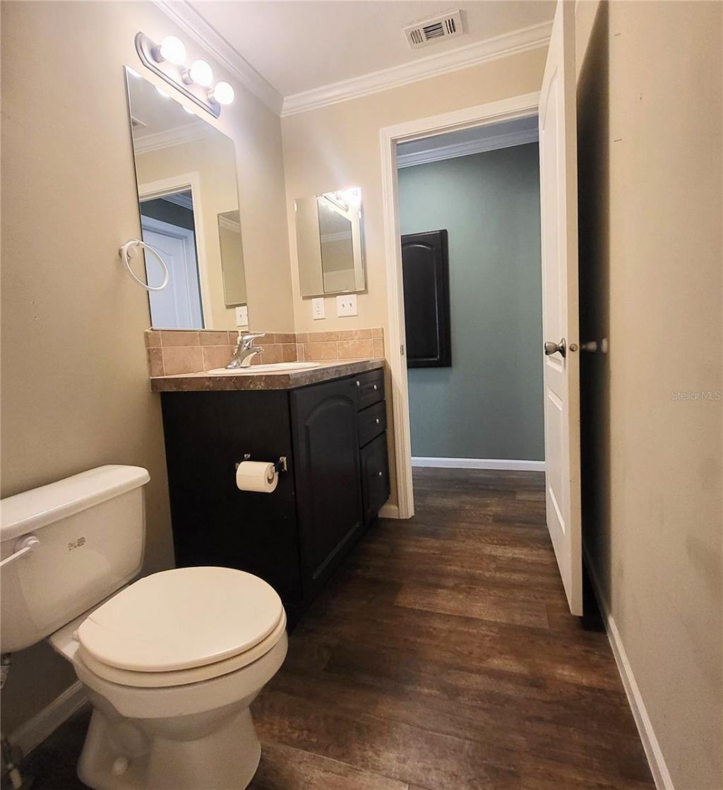 1106 49th Avenue Drive W, Bradenton, FL 34207 Photo