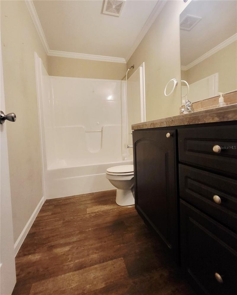 1106 49th Avenue Drive W, Bradenton, FL 34207 Photo