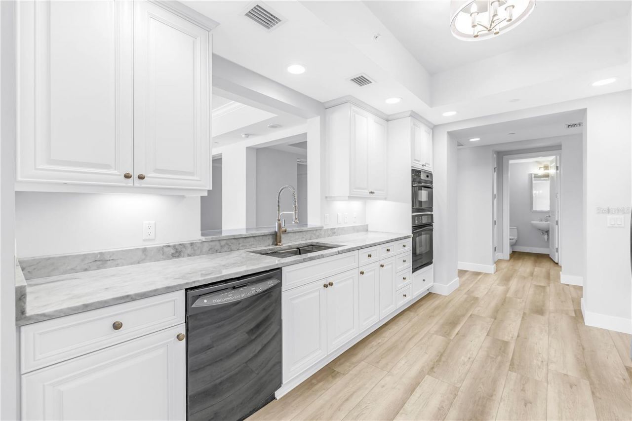 300 Beach Drive Ne, Unit 2301, Saint Petersburg, FL 33701 Photo