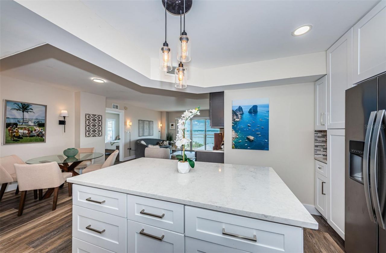 4900 Brittany Drive S, Unit 1413, Saint Petersburg, FL 33715 Photo