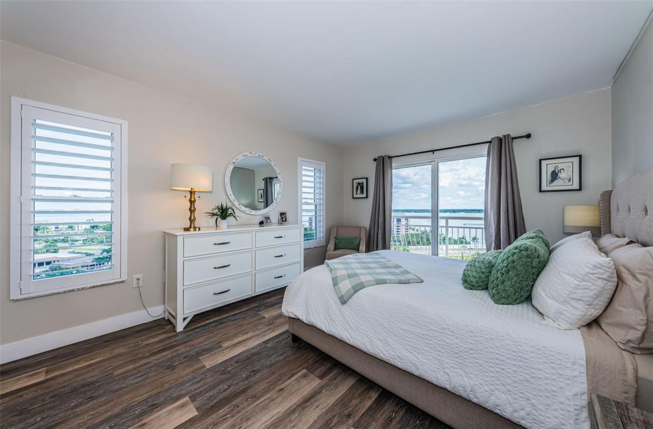 4900 Brittany Drive S, Unit 1413, Saint Petersburg, FL 33715 Photo