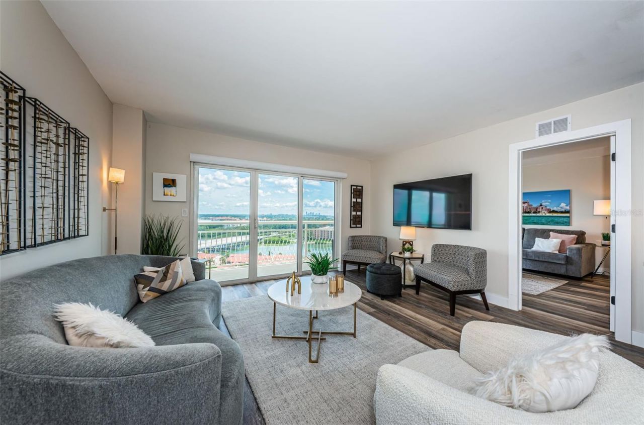 4900 Brittany Drive S, Unit 1413, Saint Petersburg, FL 33715 Photo