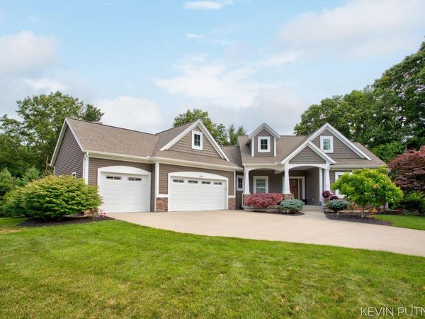 6515 134th Ave Avenue, Saugatuck, MI 49453