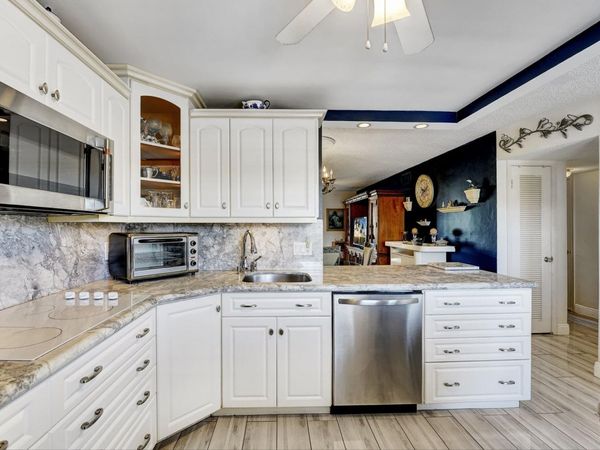 2615 NE 1st Court, Unit 204, Boynton Beach, FL 33435