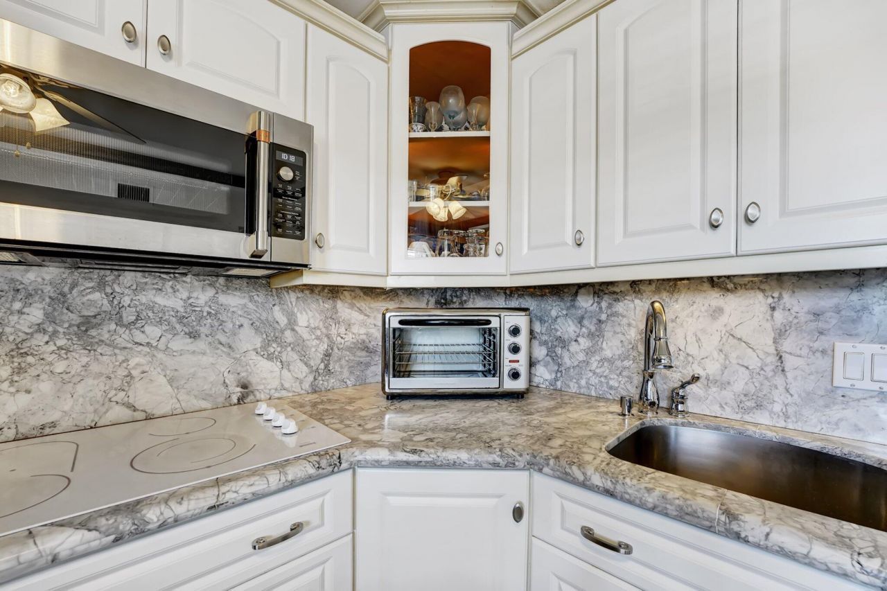 2615 NE 1st Court, Unit 204, Boynton Beach, FL 33435 Photo