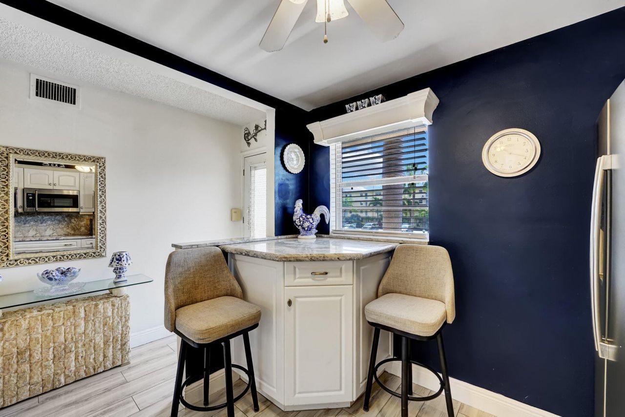 2615 NE 1st Court, Unit 204, Boynton Beach, FL 33435 Photo