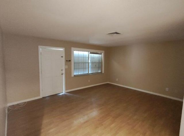 253 SE Verada Avenue, Port Saint Lucie, FL 34983 Photo