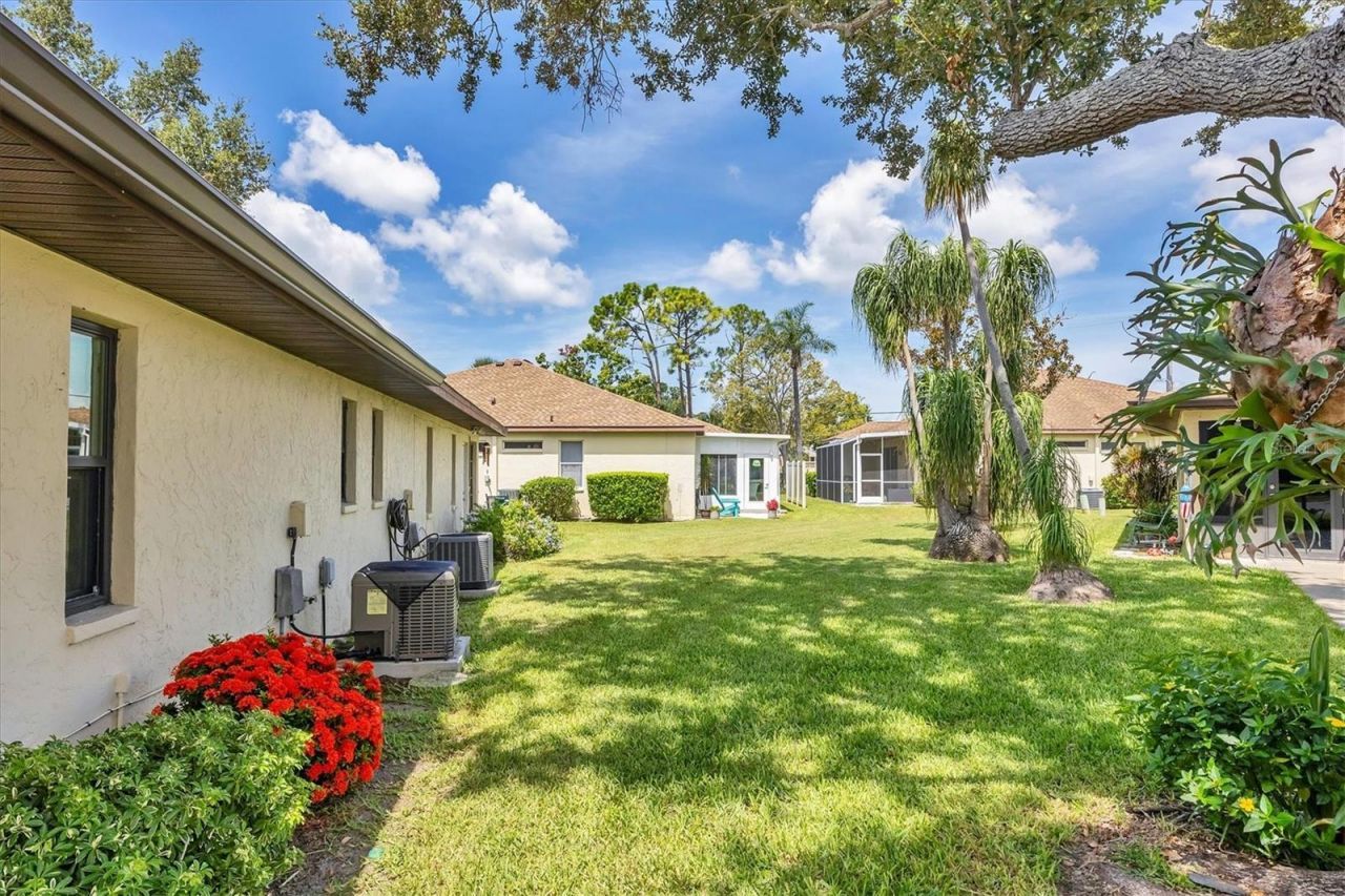 3305 Vivienda Boulevard, Bradenton, FL 34207 Photo