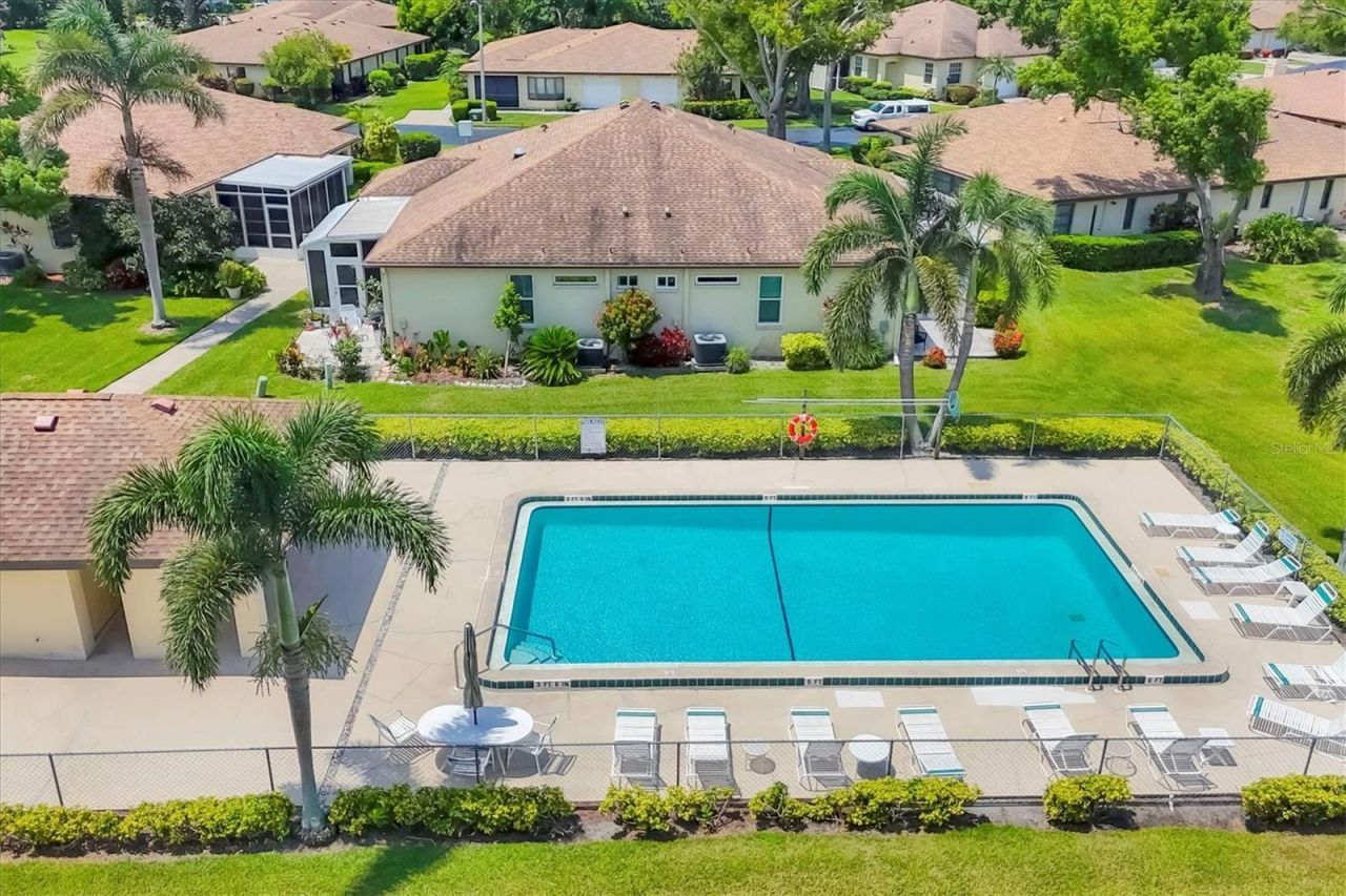 3305 Vivienda Boulevard, Bradenton, FL 34207 Photo