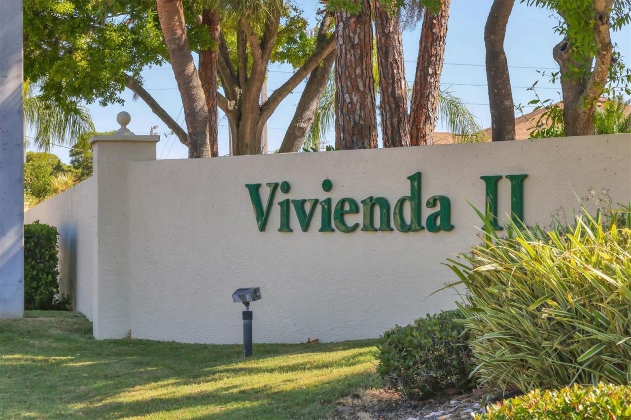 3305 Vivienda Boulevard, Bradenton, FL 34207 Photo