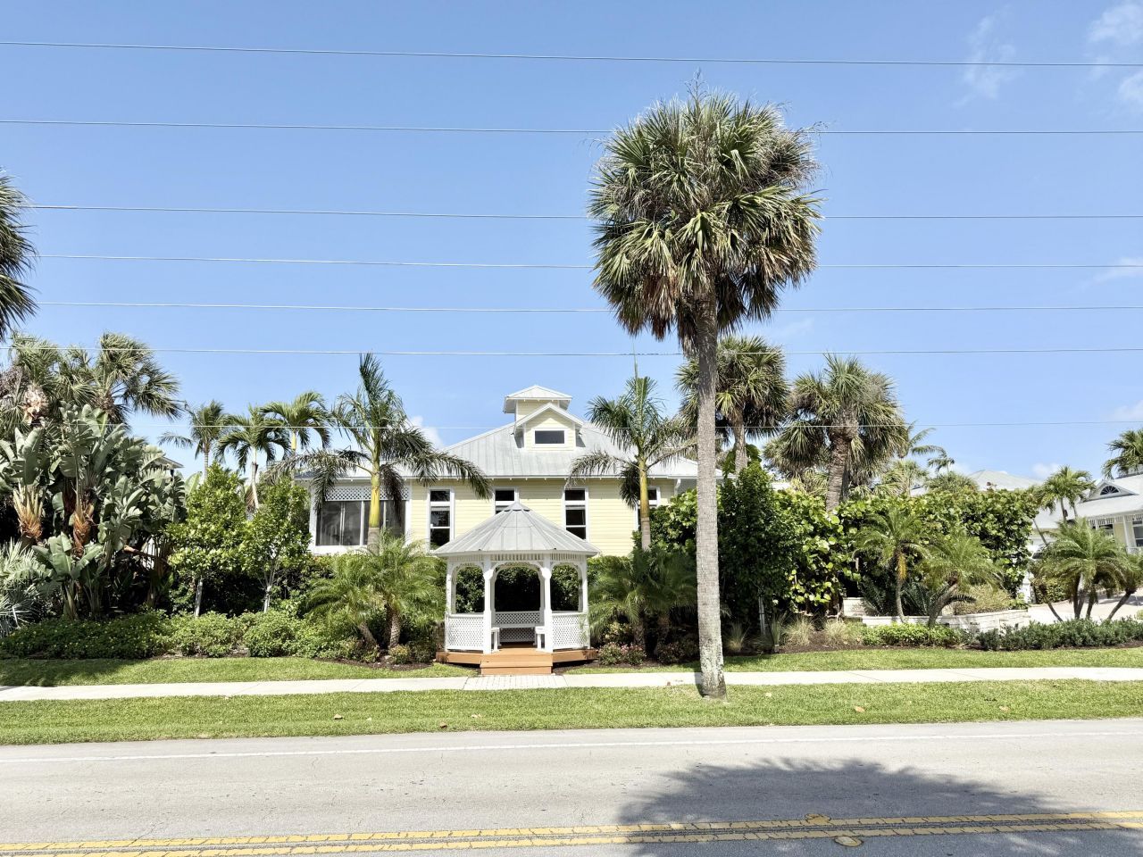 400 Seaside Lane, Juno Beach, FL 33408 Photo