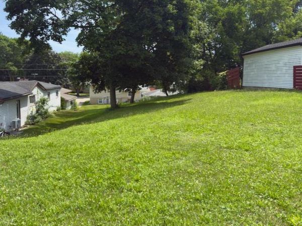 1005 PERRY AVENUE, Racine, WI 53406