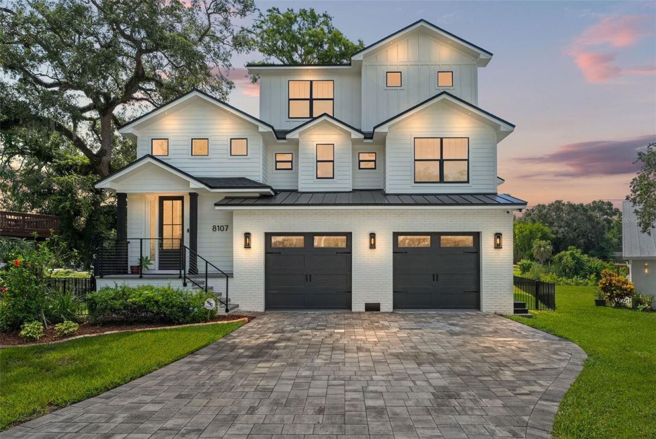 8107 N River Shore Drive, Tampa, FL 33604 Main Photo