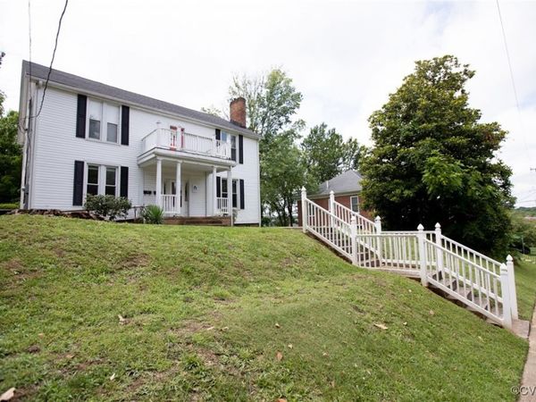 405 E 2nd Street, Farmville, VA 23901