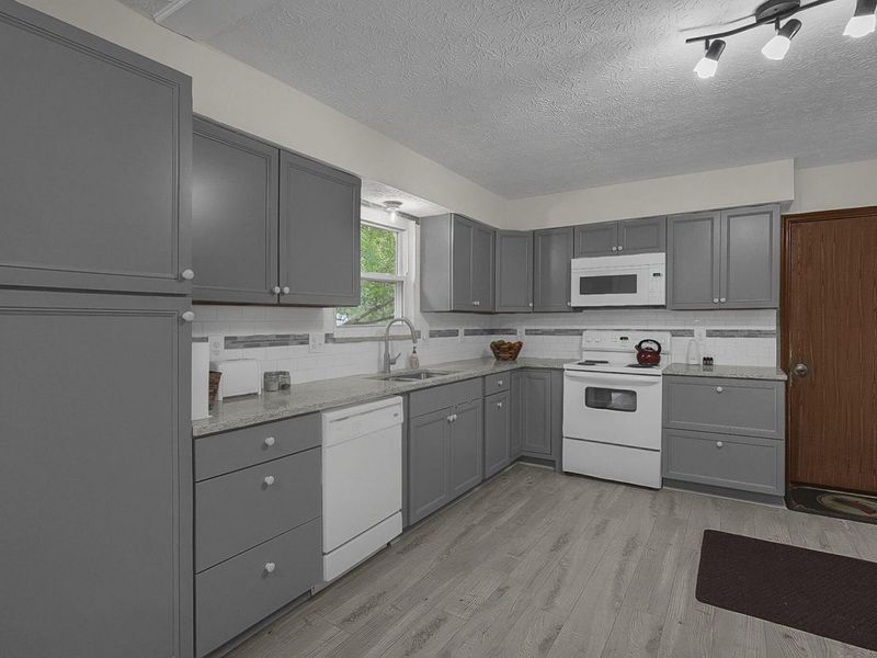 71 Cosmos Lane, Pataskala, OH 43062 Photo 10