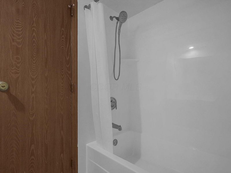 71 Cosmos Lane, Pataskala, OH 43062 Photo 17