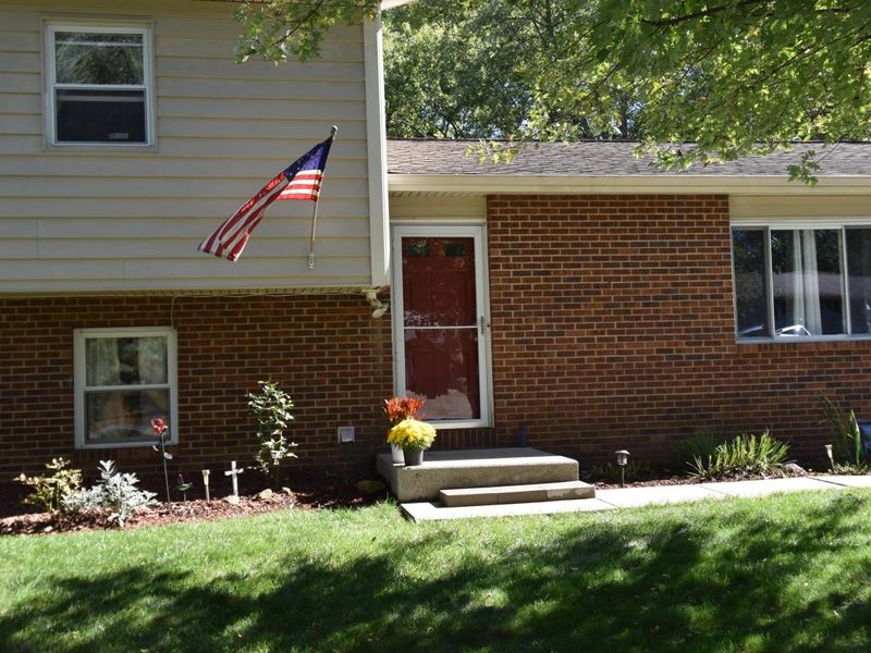 71 Cosmos Lane, Pataskala, OH 43062 Photo 2