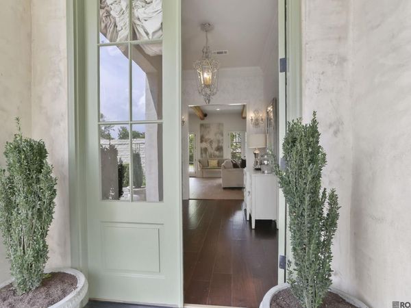 10753 Oakline Dr, Baton Rouge, LA 70809