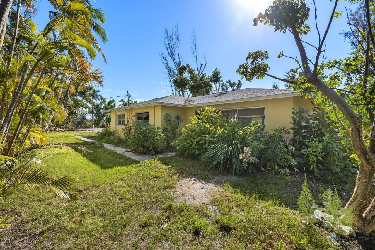 837 Casa Ybel Rd, Sanibel, FL 33957 Photo