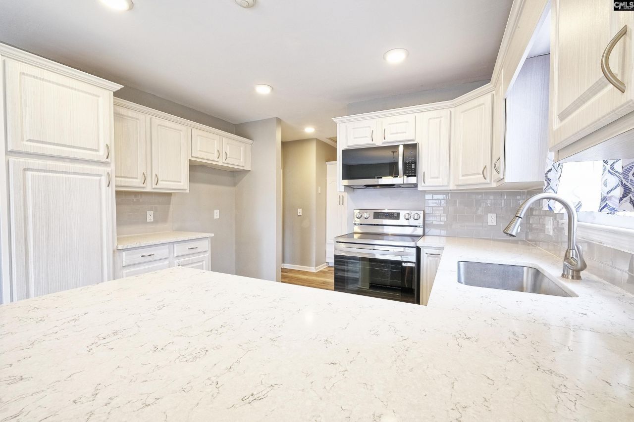 447 Edgewater Road Photo 15