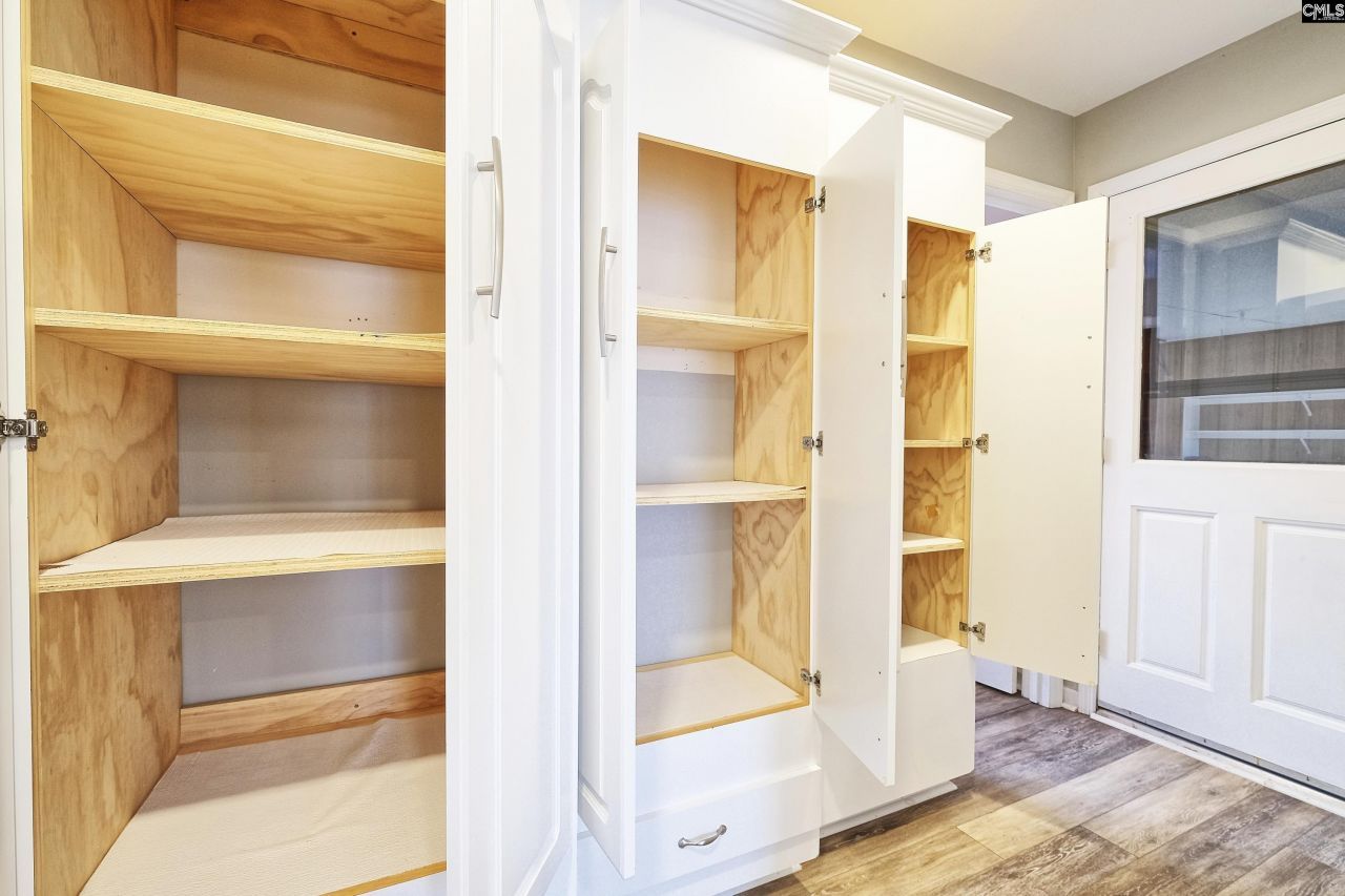 447 Edgewater Road Photo 21