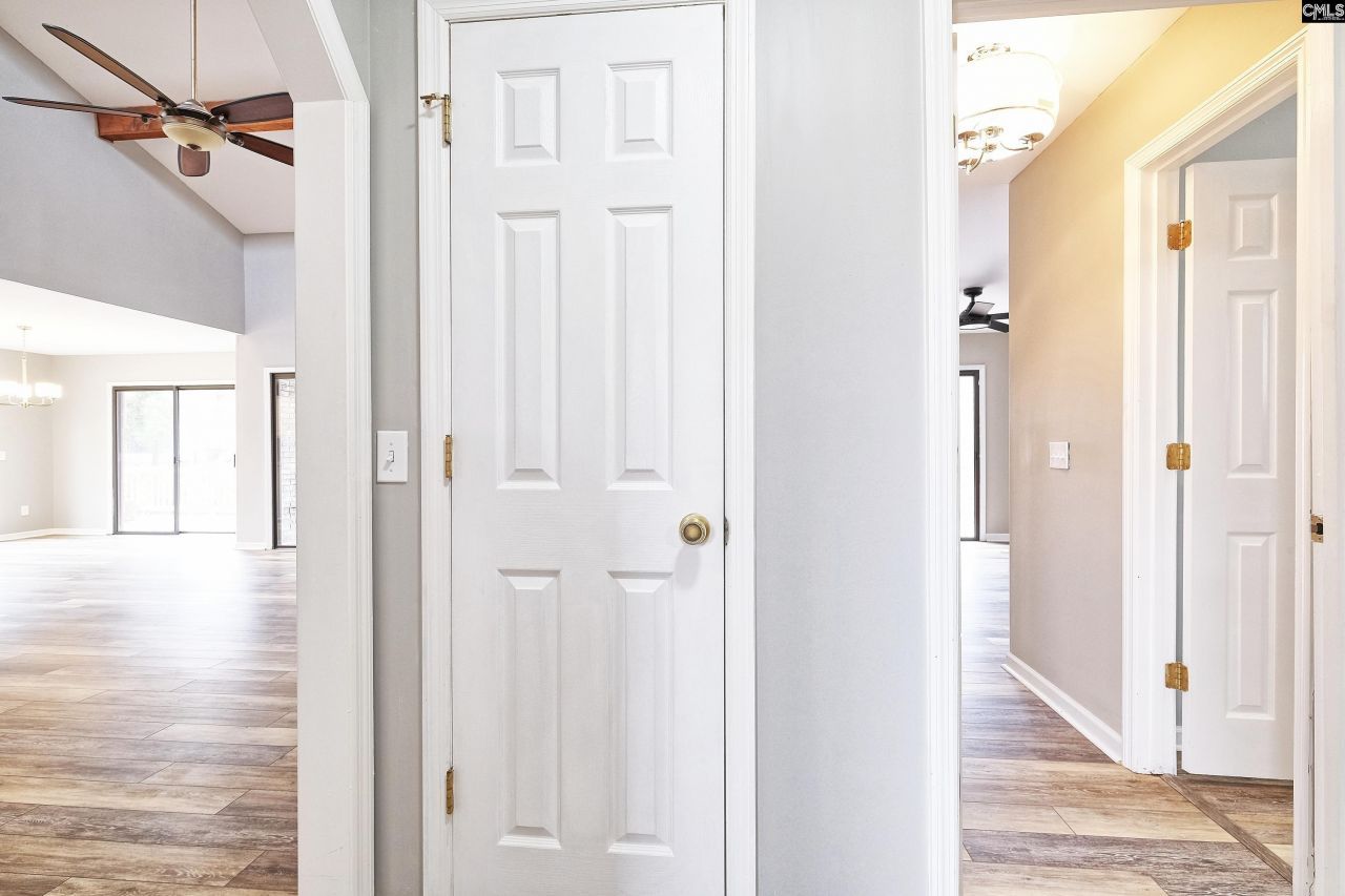 447 Edgewater Road Photo 24