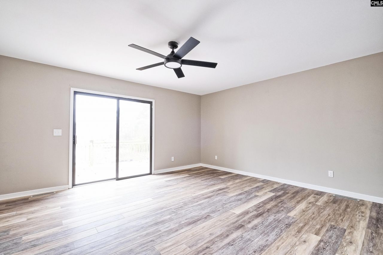 447 Edgewater Road Photo 25