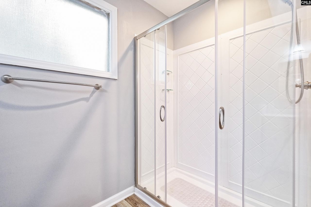 447 Edgewater Road Photo 33