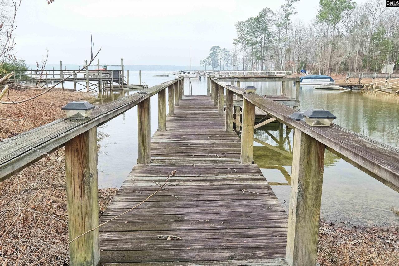 447 Edgewater Road Photo 58