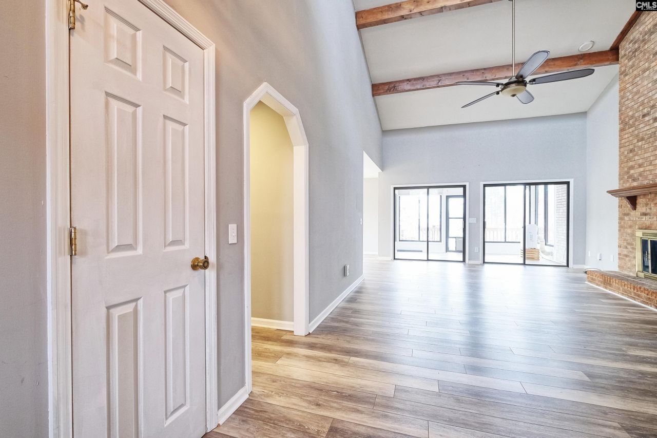 447 Edgewater Road Photo 6