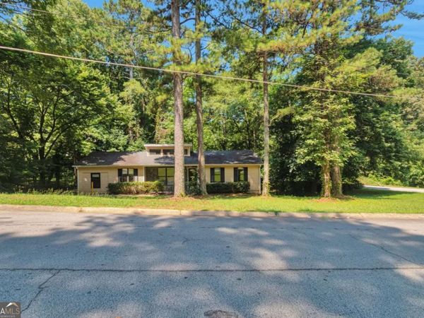 4055 Chimney Ridge Way, Ellenwood, GA 30294