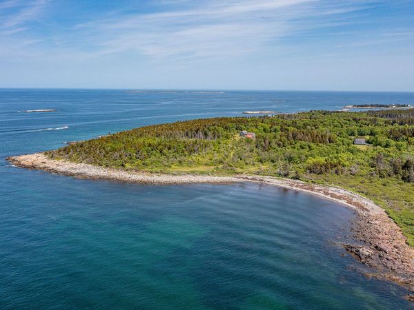 161 North Road, Matinicus Isle Plt, ME 04851