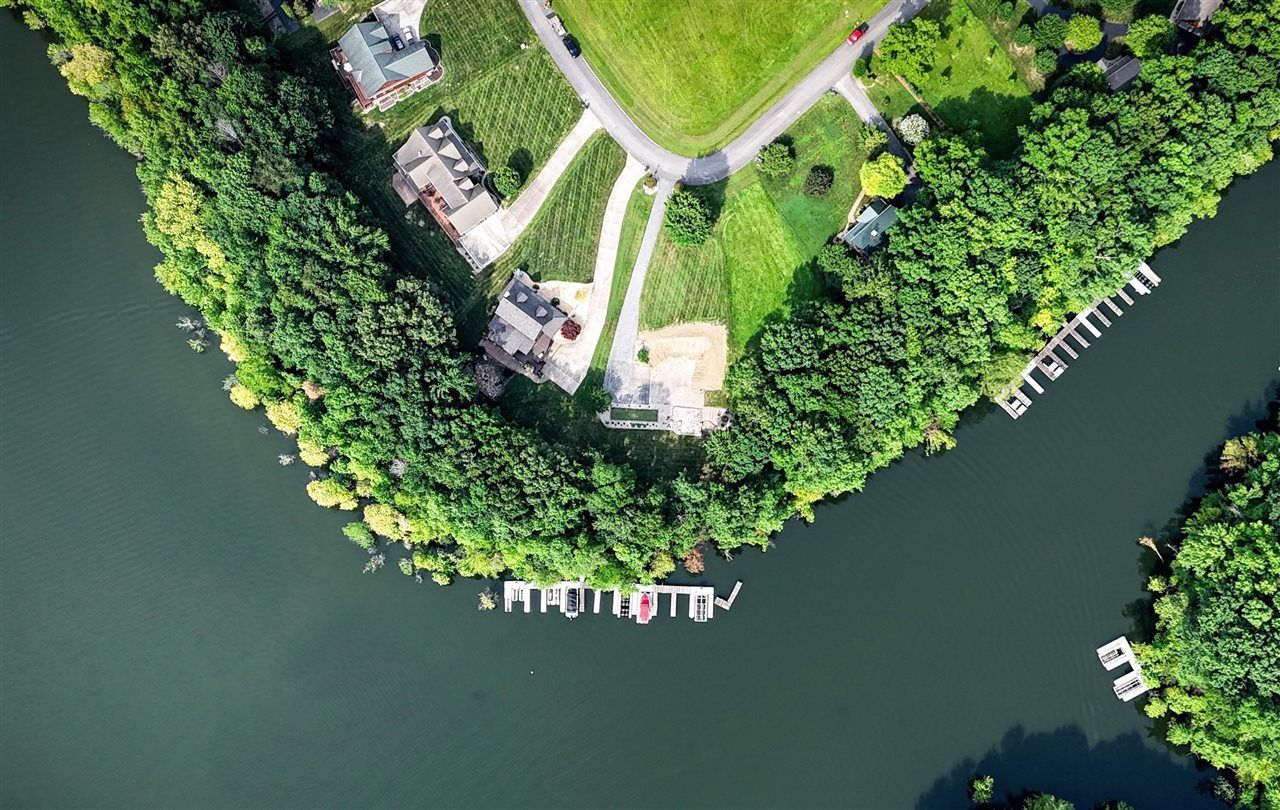 694 Eagle Point Drive, Austin, KY 42123 Main Photo