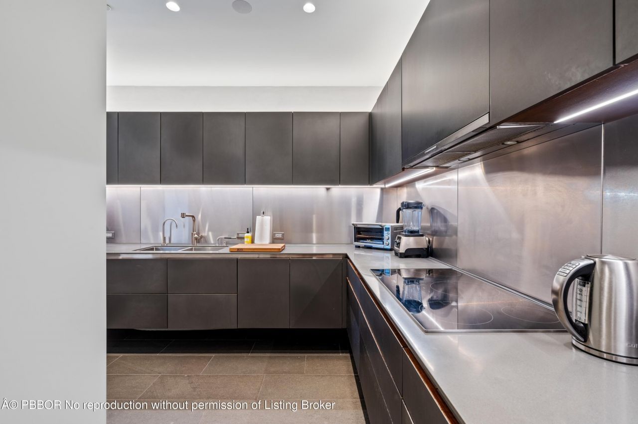 2 N Breakers Row, Unit N25, Palm Beach, FL 33480 Photo
